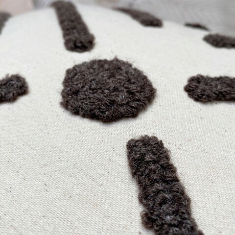 Husa de perna, Nabu Organic Woven Punch Pillow Cover, 43x43 cm, Bumbac, Maro