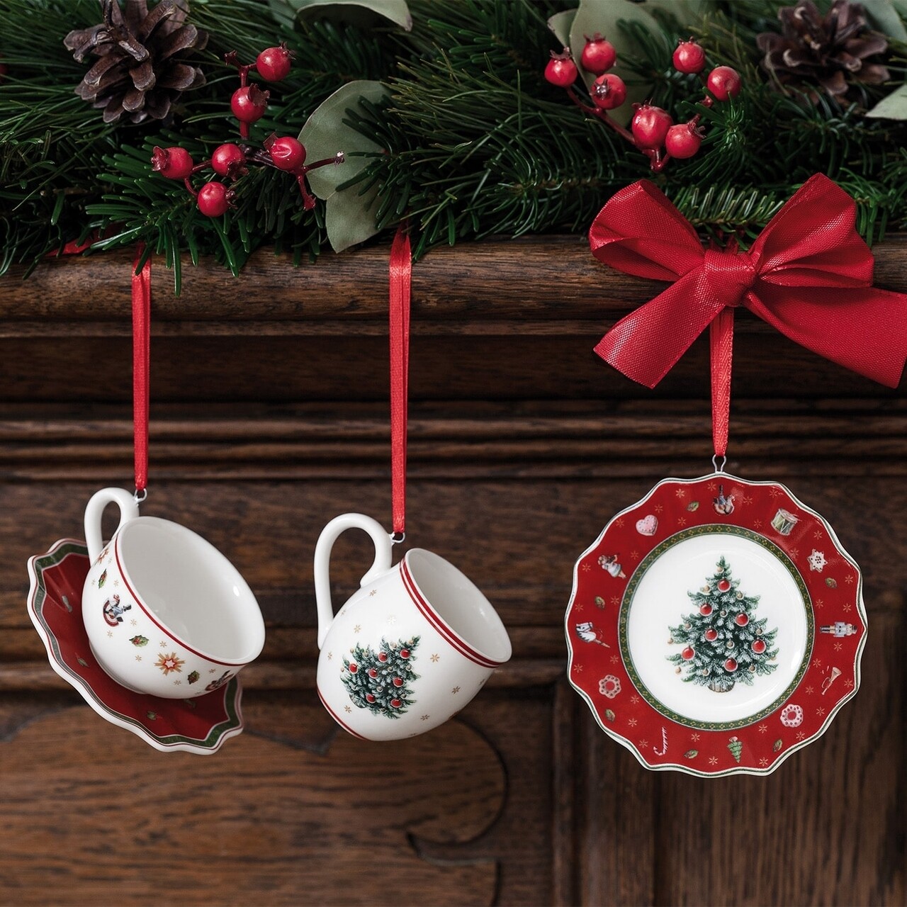 Set 3 Globuri, Villeroy & Boch, Toy's Delight Decoration Breakfast, 4 X 7 Cm, Portelan Premium