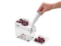 Dispozitiv pentru scos samburi cirese, Leifheit, Cherry, 16.5 x 15 x 16.5 cm, plastic, alb