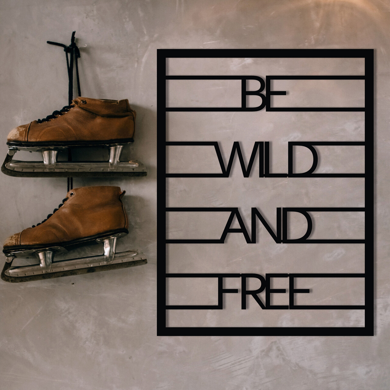 Decoratiune de perete, Be Wild And Free, metal, 40 x 52 cm, negru - 1 | YEO