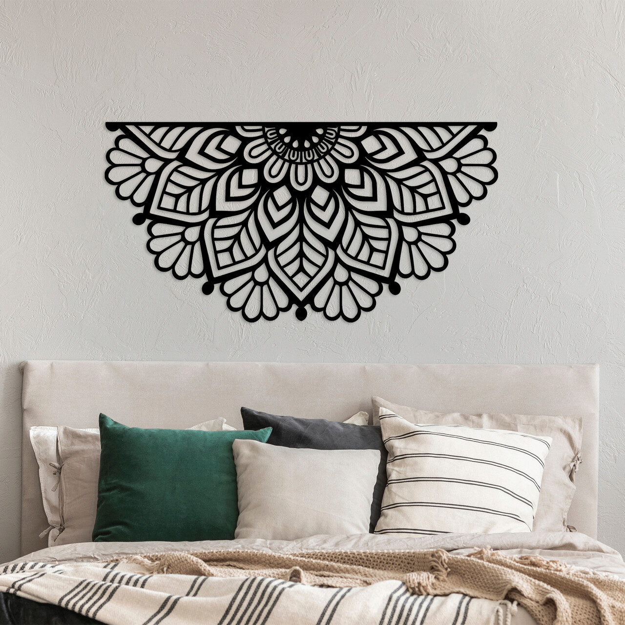 Decoratiune de perete, Mandala-S-2, Metal, Dimensiune: 117 x 1,5 x 59 cm, Negru - 1 | YEO