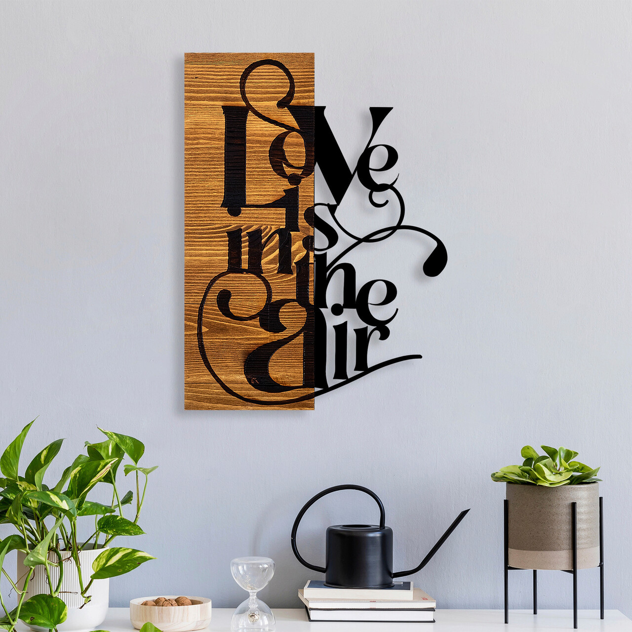 Decoratiune de perete, Love Is In The Aır, 50% lemn/50% metal, Dimensiune: 36 x 3 x 50 cm, Negru / Nuc deschis