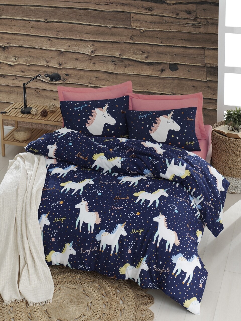 Lenjerie de pat dubla king size, Eponj Home, Magic Unicorn 143EPJ61910, 3 piese, amestec bumbac, multicolor