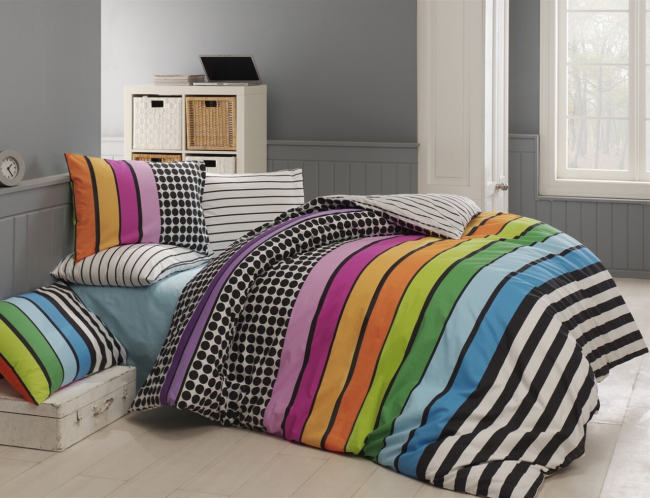 Lenjerie De Pat Dubla Colored, Majoli Home Collection, 4 Piese, 200x220 Cm, 100% Bumbac Ranforce, Multicolor