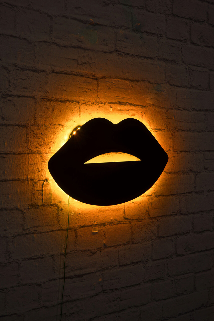 Decoratiune luminoasa LED, Lips 2, MDF, 60 LED-uri, Galben - 1 | YEO