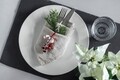 Set 3 globuri, Villeroy & Boch, Nostalgic Ornaments Candy Cane, 13 x 7 cm, portelan premium, pictat manual