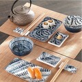 Set pentru sushi 12 piese Brandani, V2 model cu dungi abstracte, pentru 2 persoane, portelan/bambus