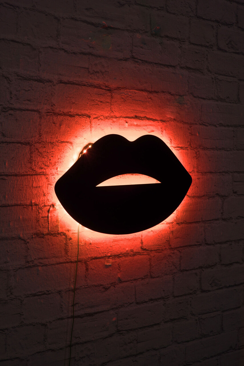 Decoratiune luminoasa LED, Lips 2, MDF, 60 LED-uri, Rosu - 1 | YEO