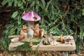 Decoratiune Squirrel under mushroom, Decoris, 10x13x16.5 cm, polirasina, mov