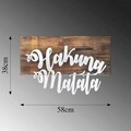 Decoratiune de perete, Hakuna Matata Metal Decor, 50% lemn/50% metal, Dimensiune: 58 x 38 cm, Nuc / Argint